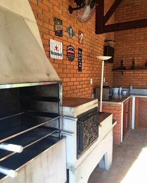 Área de parrillas y picnic