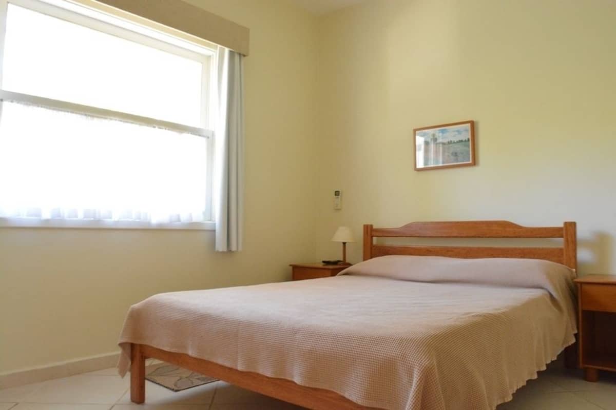 Cortinas blackout, camas plegables/adicionales y wifi gratis 