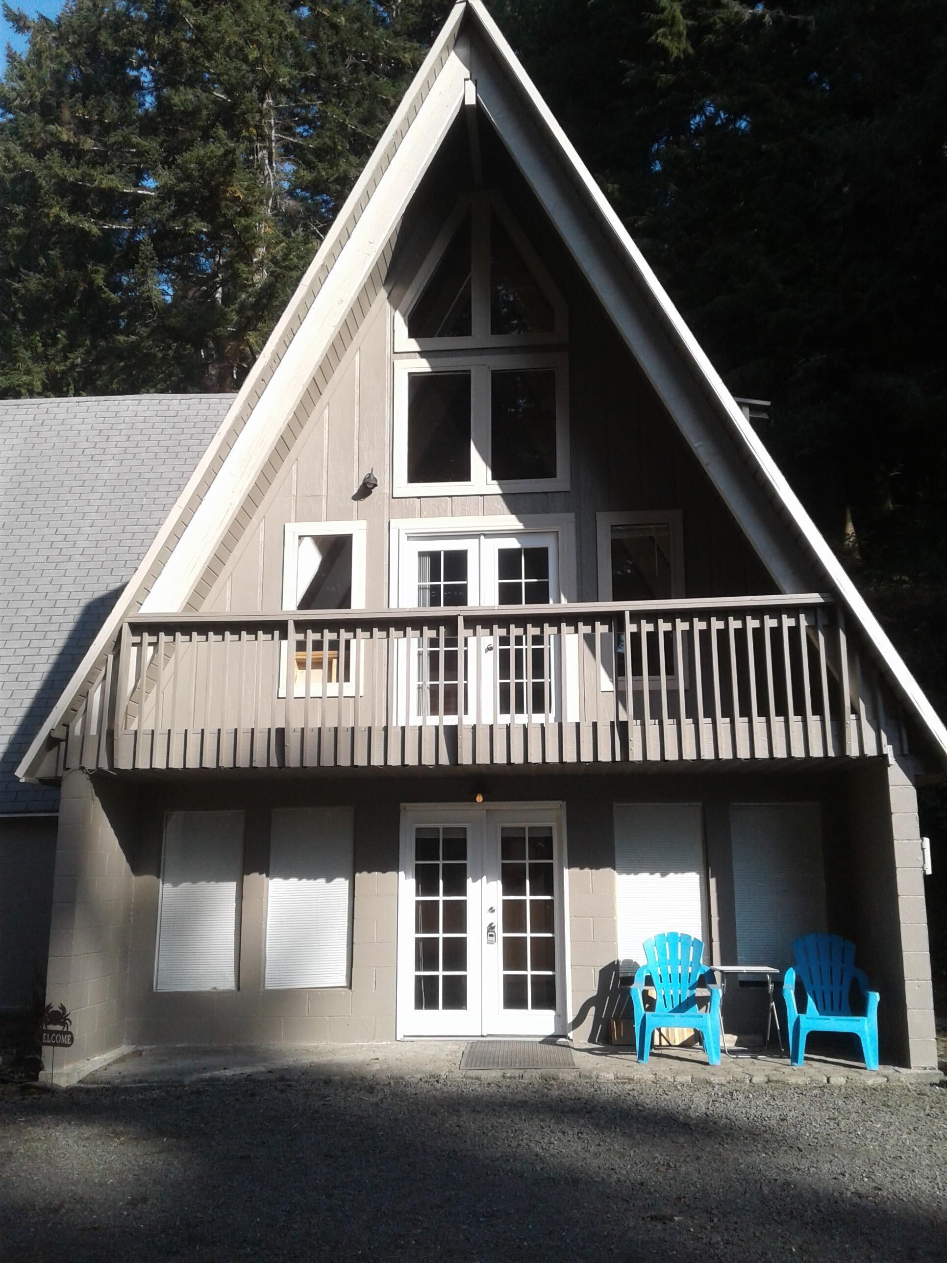 Lakeside vacation rental