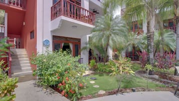 Enceinte de lâhĂ©bergement