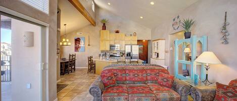 Smart TV, fireplace, DVD player, video library