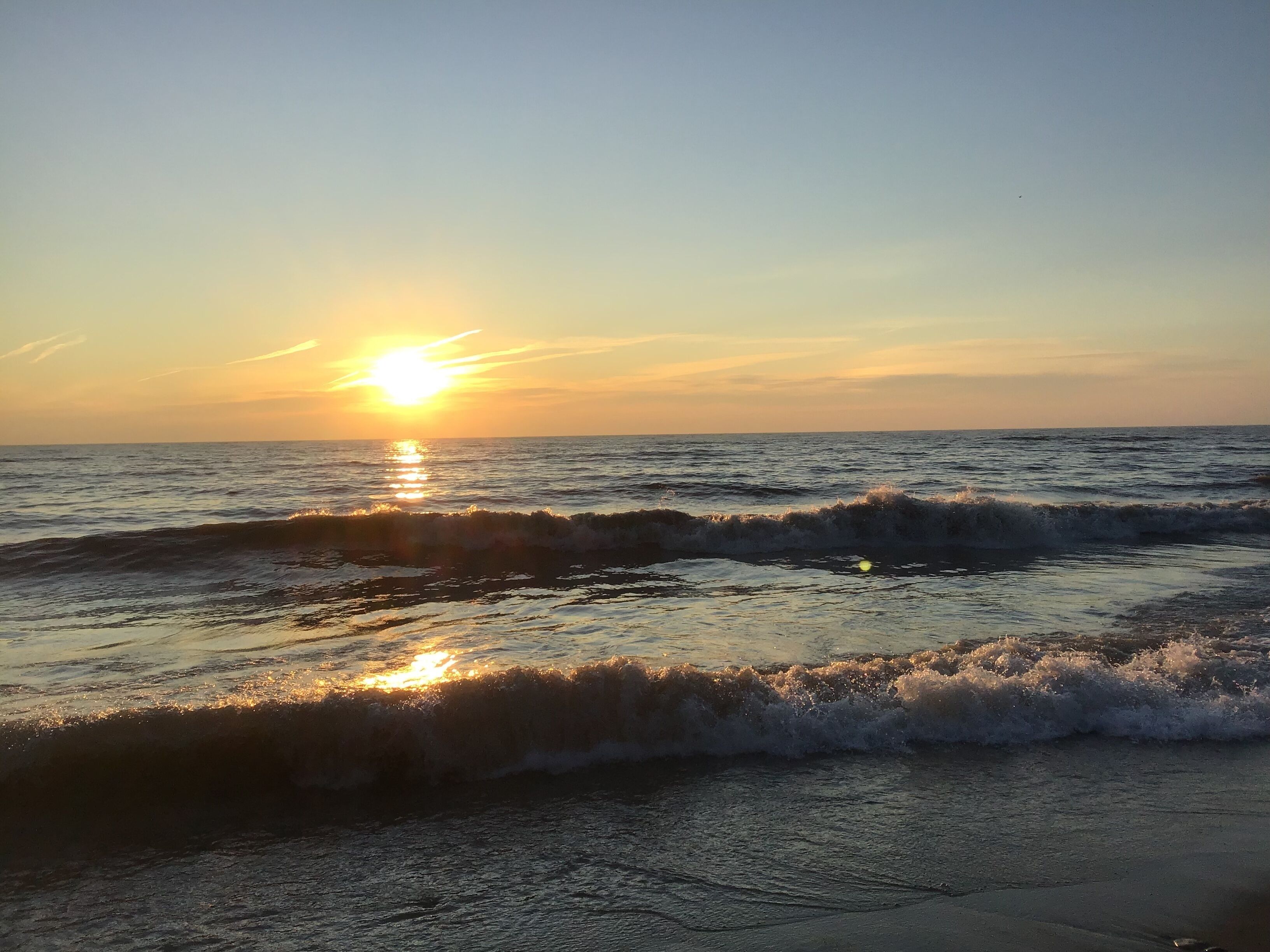 Na praia, espreguiçadeiras 