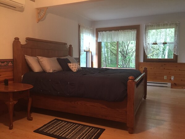 4 chambres, fer et planche à repasser, Wi-Fi gratuit, draps fournis