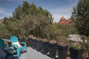 Terrace/patio - BRAND NEW REMODELED HOME WITH STUNNING VIEWS!!! (Sedona)