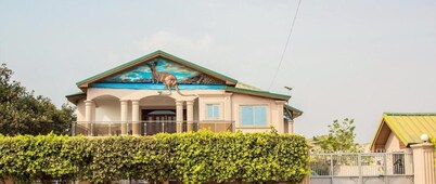 Zircon Hotel Gh
