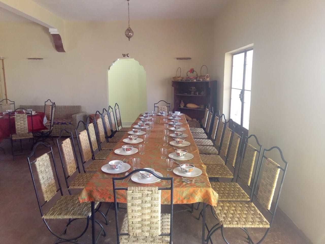 Breakfast, lunch, dinner served; local cuisine 