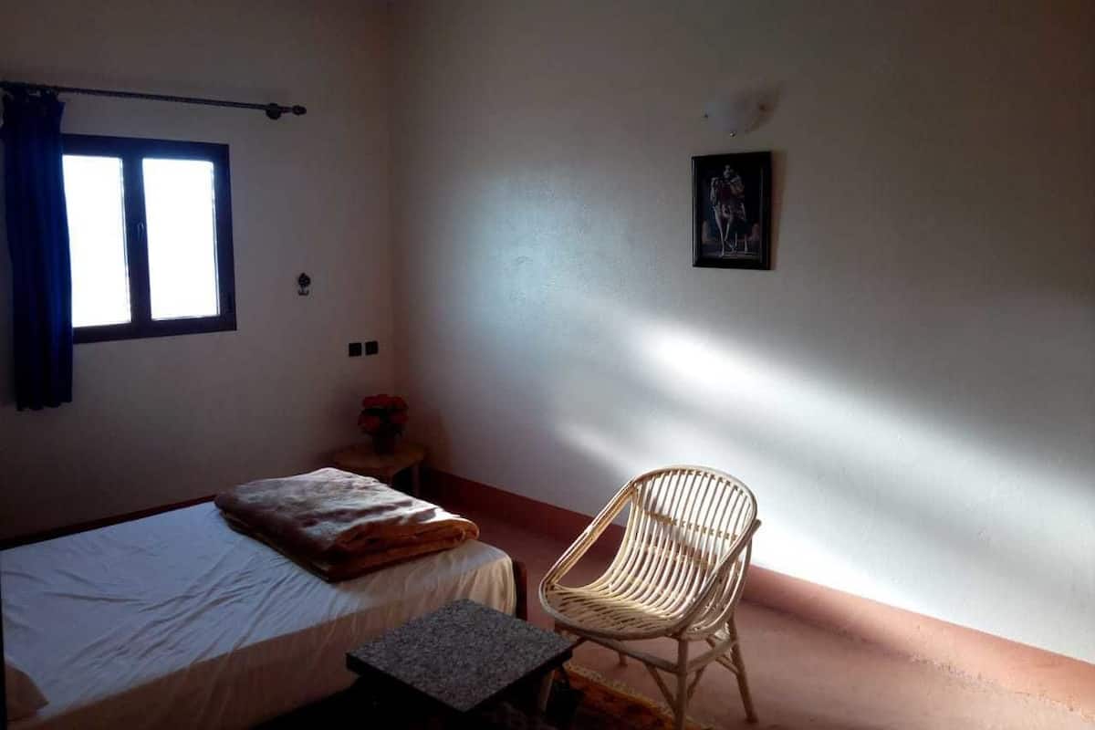 Camera singola | Tende oscuranti, ferro/asse da stiro, Wi-Fi gratuito, lenzuola