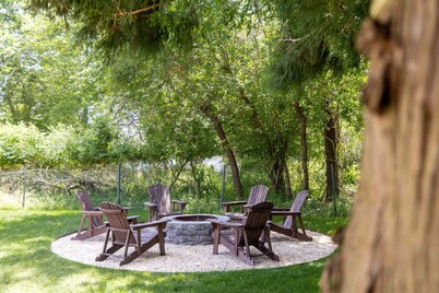 5BR Home w/Pool & Outdoor Space