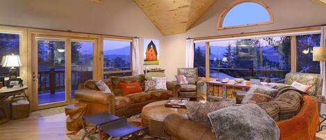 Télévision, cheminée, lecteur de DVD