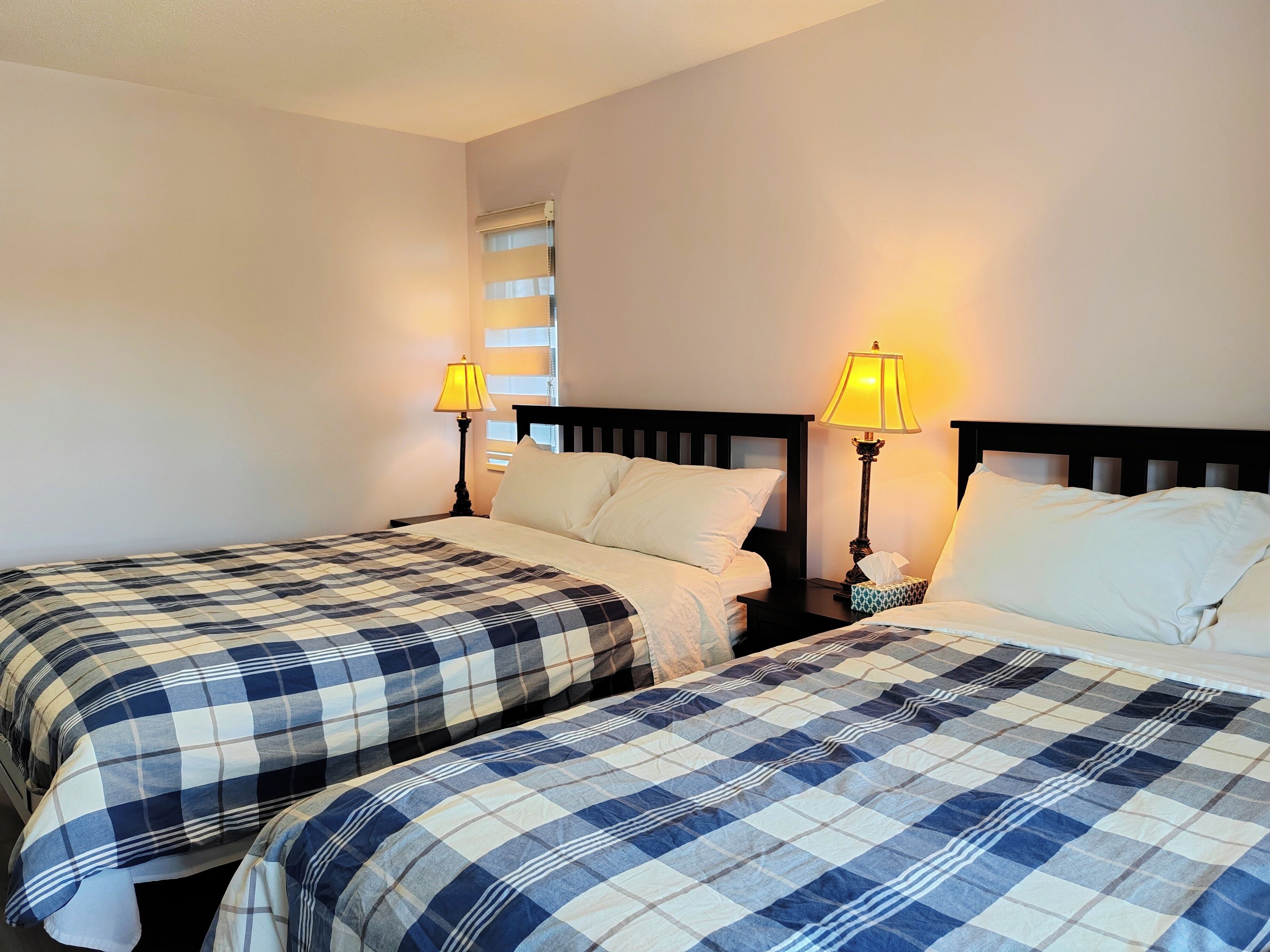 Deluxe Suite, 2 Queen Beds, Non Smoking (Only Accepting Guests Aged 10 and Above) | Literie de qualité supérieure, décoration personnalisée