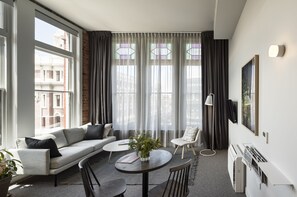 Living area - The Chamberson (Dunedin)