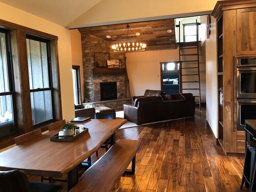 Luxury Family Cabin - Swan Valley ID