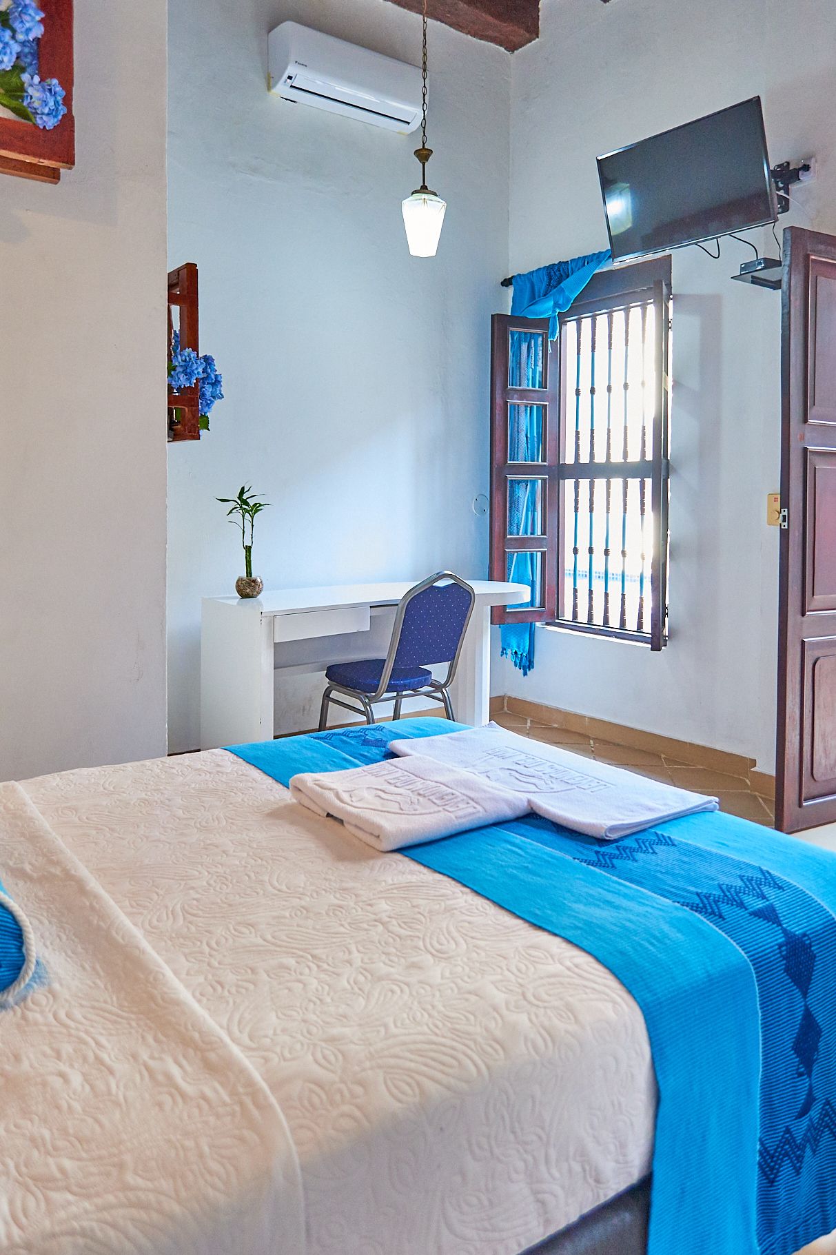 standard double room, 1 double bed, non smoking | 1 bedroom, in-room safe, blackout curtains, free wifi