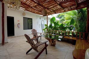 Televisión de pantalla plana