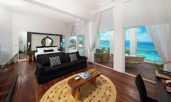 Presidential Suite | 1 bedroom, minibar, in-room safe, desk
