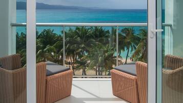 Utsikt mot strand/hav