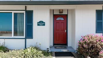 Family House, 3 Bedrooms, Kitchen, Ocean View (Pet Friendly) | Street view
