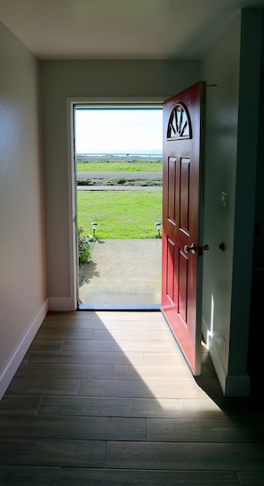 Premier House, 3 Bedrooms, Kitchen, Ocean View (Pet Friendly)