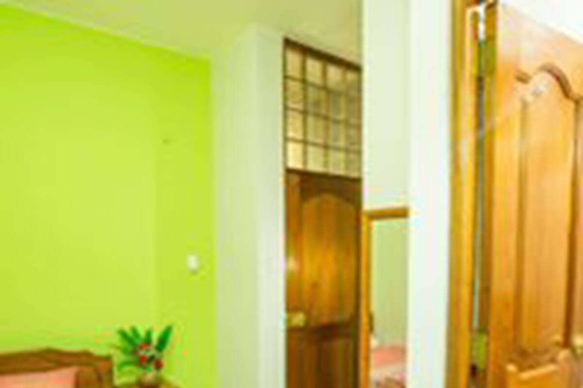 Quarto standard, 1 cama de casal | Wi-Fi de cortesia