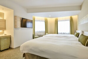 مكتب وستائر تعتيم ومكواة/لوح كي وواي فاي مجانًا