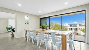 Unclassified image, 4 of 29, button - Seaside Royale - spacious, great entertainer (Callala Beach)