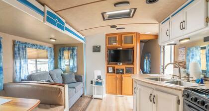Poop Deck - 3 minutes from the beach and right on the Noyo harbor