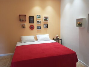 1 bedroom, in-room safe, desk, soundproofing