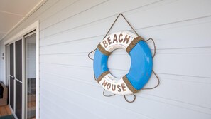 Exterior detail - Sienna by the Sea – a two-minute walk to Callala Beach (Callala Beach)