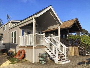 Exterior - Emmanuel - WOW Right at the mouth of the Noyo harbor with views of the mighty Pacific ocean. (Fort Bragg)