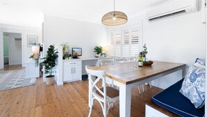 Dining - Coastal Palms – your sun-soaked coastal getaway (Culburra Beach)