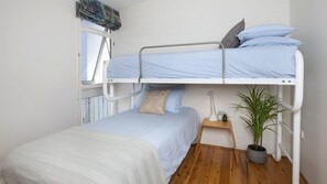 4 Schlafzimmer, Bügeleisen/Bügelbrett, WLAN, Bettwäsche