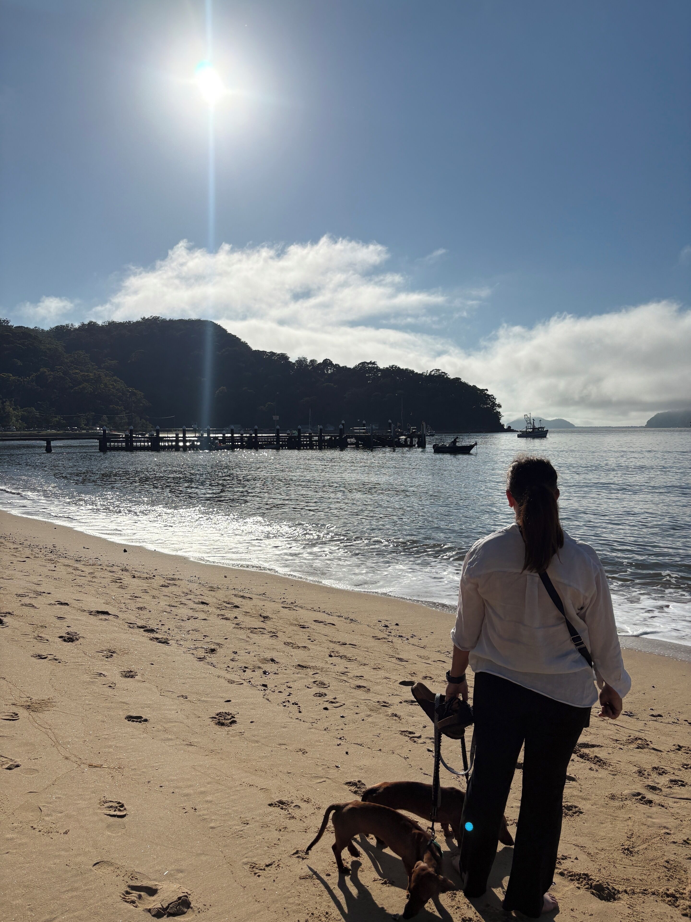 Beach nearby, sun loungers, beach towels