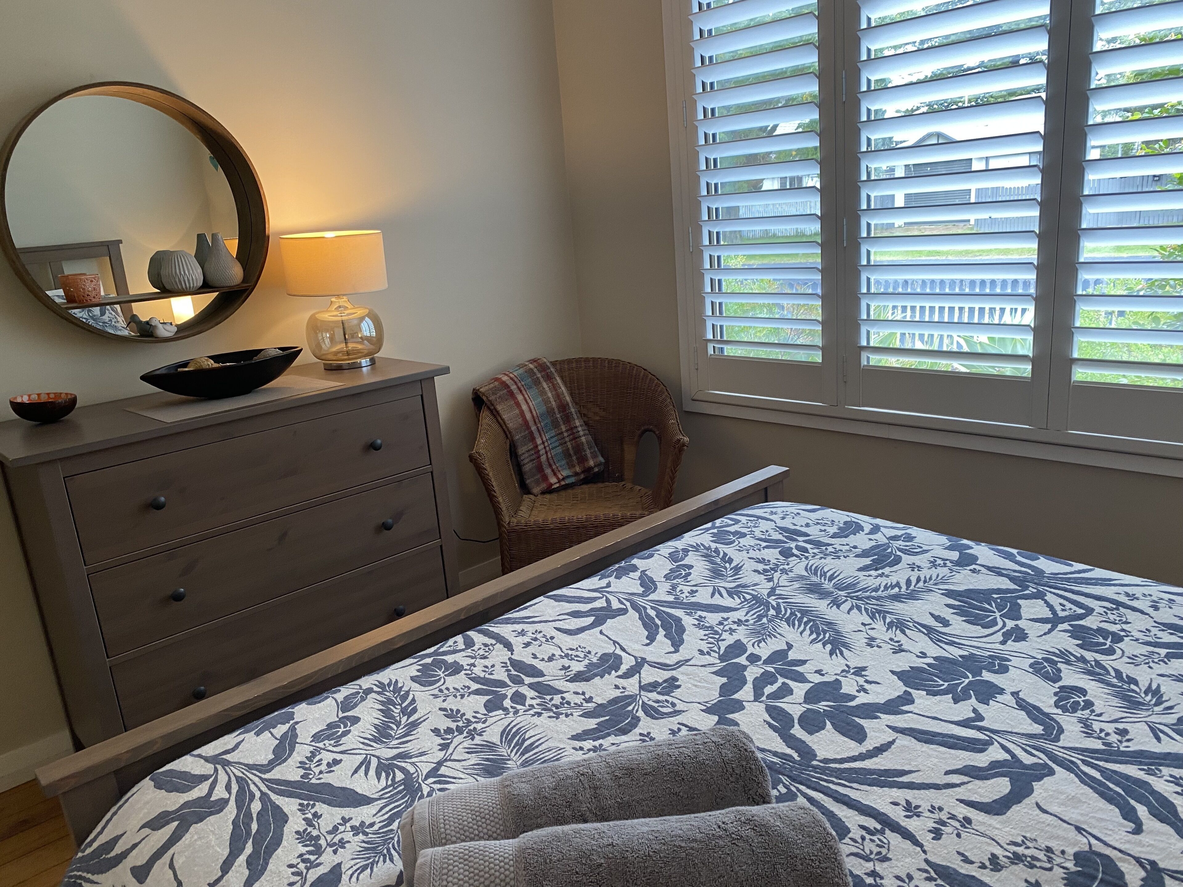 3 bedrooms, iron/ironing board, bed sheets