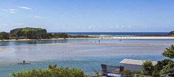 Aroona at Minnamurra - a stay at Aroona will refresh the senses and calm the soul