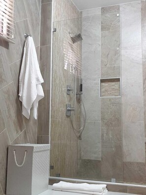 Suite Exécutive, 2 chambres, non-fumeur | Salle de bain