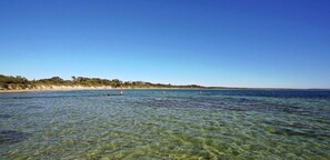 Beach - Dunkarein — comfortably appointed (Currarong)