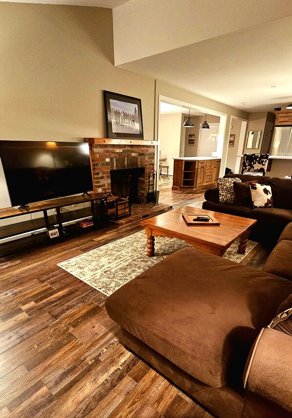 Smart TV, fireplace, video games, DVD player
