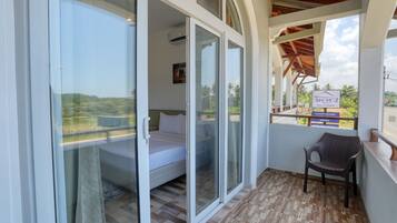 TyöpöytÀ, pimennysverhot, ÀÀnieristys, ilmainen Wi-Fi