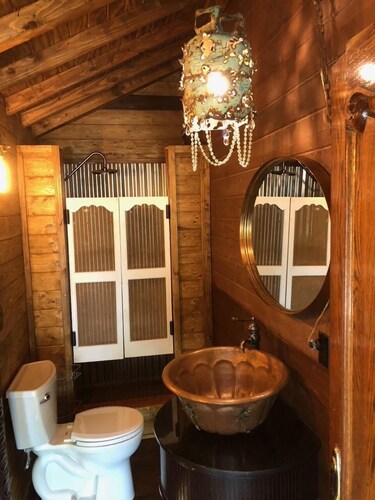 Wine Country Working Wool Sheep Farm Stay; Hay Barn Cottage 501c3