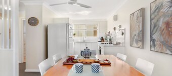 Ocean Blue Apartment Five