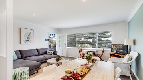 Ocean Blue Apartment Three