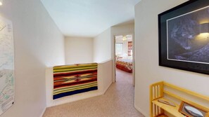 2 bedrooms, iron/ironing board, WiFi (free), bed sheets