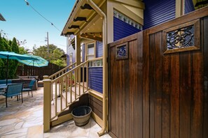 Terrace/patio - Private suite for 1–2 w/ secret patio & gas firepit (Portland)