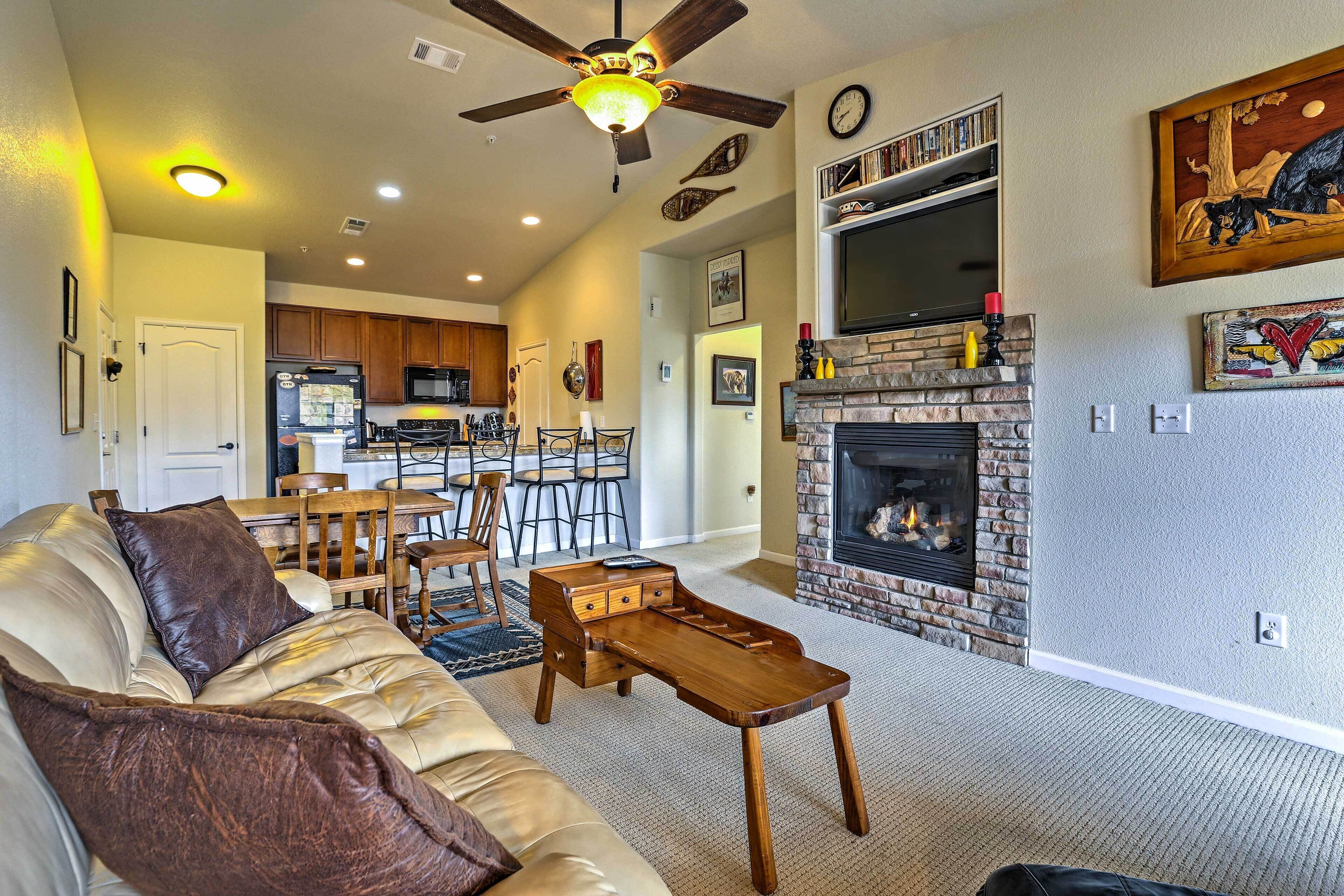 TV, fireplace, DVD player