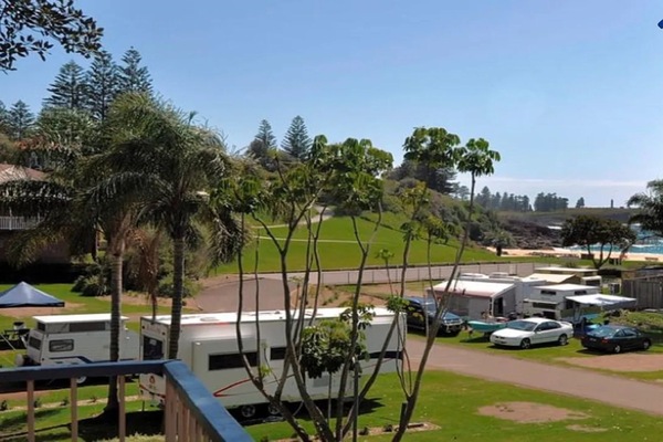 Near Shops/Beach, Parking, Parking - carport, Private Entrance, Views, Views - Beach, Views - ocean, Views - water