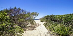 Beach - Blue Horizon at Culburra Beach (Culburra Beach)