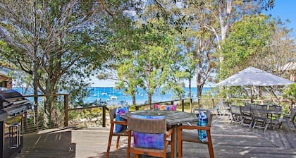 Bay Cottage – stunning water views of Callala Bay