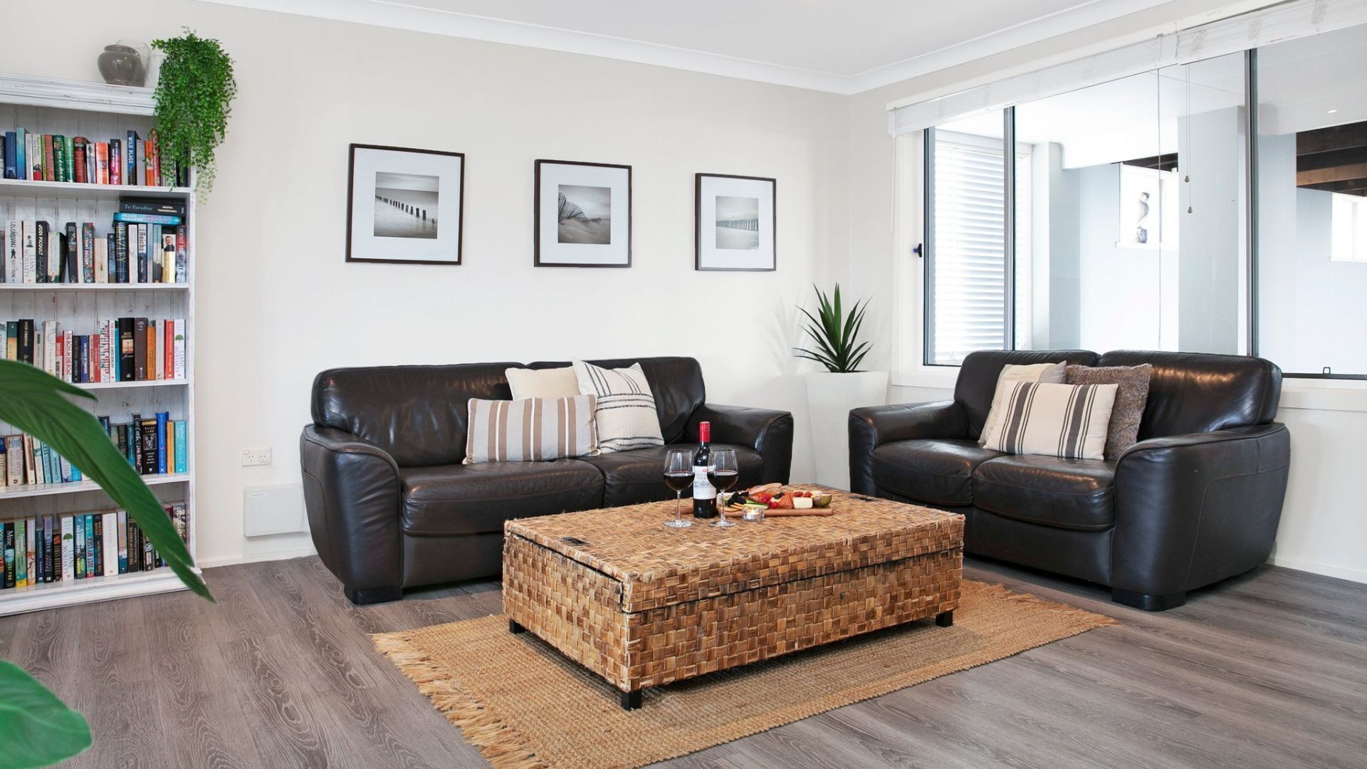 Beachview  Waterfront Reserve, Views From Balcony And Living Areas - Kiama