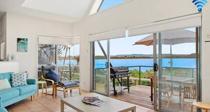 Tilbury Breeze – overlooking the Pacific Ocean