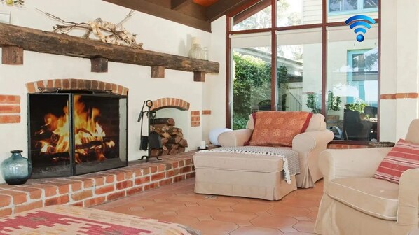 Interior - Izba - on the foreshore of Callala Bay (Callala Bay)